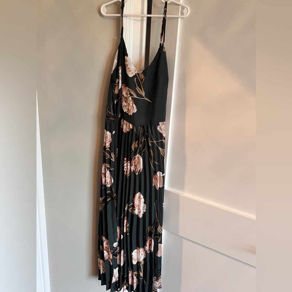 A new day midi dress , floral, green. Worn once